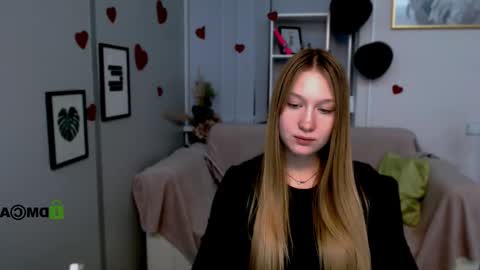 Sophie online show from February 2025 06:45:01 PM