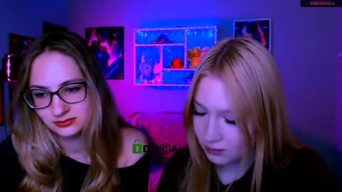 Sophie online show from April 2026 07:32:01 PM