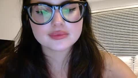 Snapshot of playnofuckinggames chatting on April 2026 09:04:02 PM Mary online show from April 2026 09:04:02 PM