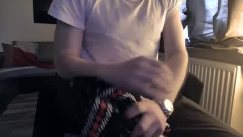 Hello ask me  . Im glad  to see you here in my room. Welcome PVT is open online show from December 2024 10:17:02 AM