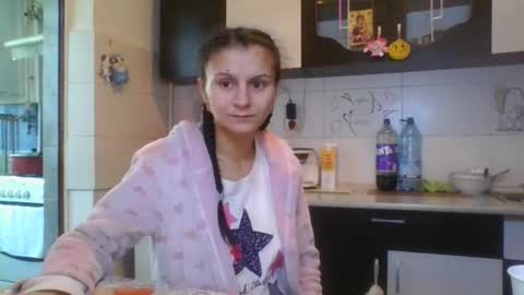 Snapshot of pleas3s_sweet chatting on January 2025 02:42:01 PM pleas3s_sweet online show from January 2025 02:42:01 PM