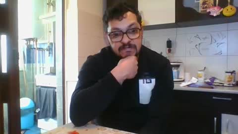 Snapshot of pleas3s_sweet chatting on February 2025 11:44:02 AM pleas3s_sweet online show from February 2025 11:44:02 AM