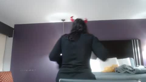 pleasantdinosaurus7537 online show from December 2025 07:03:01 AM