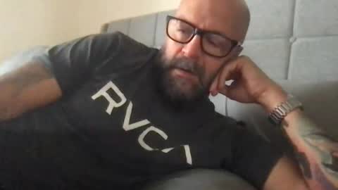 Snapshot of pleasesitonmycock chatting on April 2026 04:37:02 PM PleaseSitOnMyCock online show from April 2026 04:37:02 PM