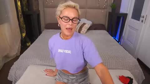 Snapshot of pleasurewecouple chatting on June 2026 07:11:01 AM Ira brunette and Vika blonde online show from June 2026 07:11:01 AM