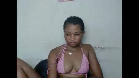 Snapshot of plumnjuicyx chatting on February 2025 04:40:01 PM plumnjuicyx online show from February 2025 04:40:01 PM
