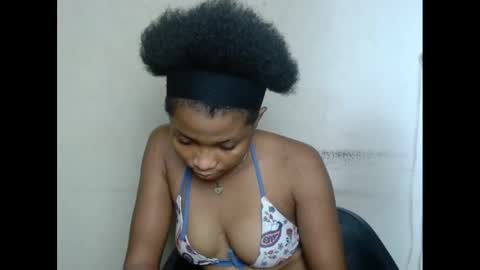 Snapshot of plumnjuicyx chatting on February 2025 06:21:01 AM plumnjuicyx online show from February 2025 06:21:01 AM