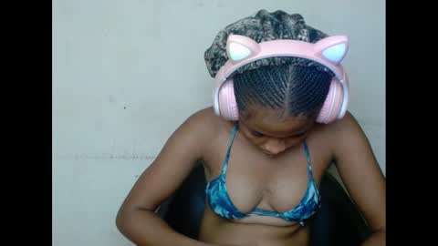 Snapshot of plumnjuicyx chatting on February 2025 10:07:02 AM plumnjuicyx online show from February 2025 10:07:02 AM