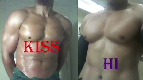 StraightPlush online show from April 2026 03:48:01 AM