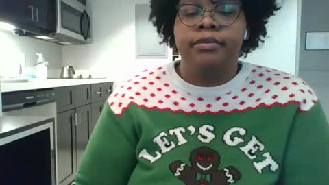 Plushbunny420 online show from December 2024 02:33:02 PM