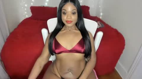 Snapshot of plushd0ll chatting on October 2025 10:40:02 AM plushd0ll online show from October 2025 10:40:02 AM