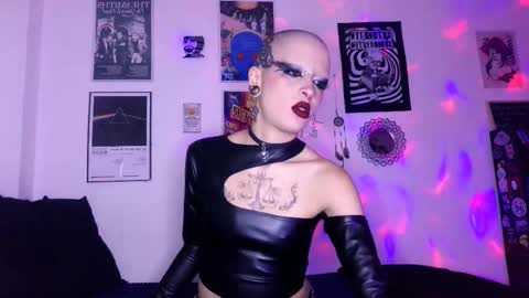    online show from October 2025 01:55:02 AM