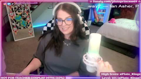Snapshot of plutoprincess69 chatting on September 2025 06:15:02 AM Pluto Princess online show from September 2025 06:15:02 AM