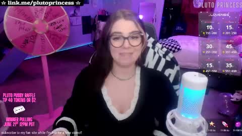 Snapshot of plutoprincess69 chatting on May 2026 05:57:02 AM Pluto Princess online show from May 2026 05:57:02 AM