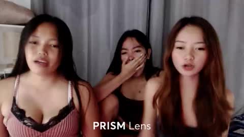 Snapshot of pnay_wildwhisper chatting on April 2026 10:42:01 AM WildWhisper online show from April 2026 10:42:01 AM