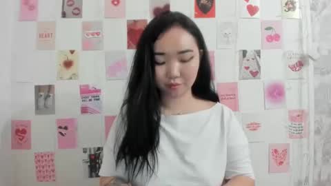 Snapshot of pocahontas654 chatting on February 2025 01:17:02 PM Erica online show from February 2025 01:17:02 PM