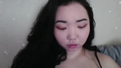 Snapshot of pocahontas654 chatting on April 2026 04:17:01 AM Erica online show from April 2026 04:17:01 AM