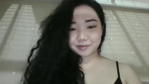 Snapshot of pocahontas654 chatting on April 2026 10:43:01 AM Erica online show from April 2026 10:43:01 AM