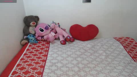 Snapshot of pocahontas_princess__ chatting on April 2026 02:45:02 PM Pocahontas online show from April 2026 02:45:02 PM
