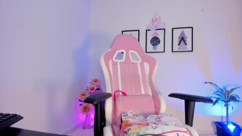 Jasmine online show from February 2026 03:20:01 PM