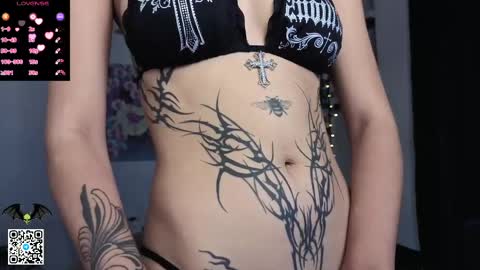Snapshot of poison_dafne chatting on June 2026 06:58:02 PM Dafne online show from June 2026 06:58:02 PM