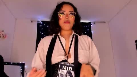 Willow                      Hours 12pm to 630pm Colombian time FRIDAY AND SUNDAY FREE DAYS online show from January 2025 09:03:01 PM