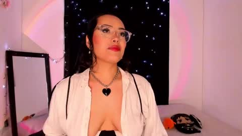 Willow                      Hours 12pm to 630pm Colombian time FRIDAY AND SUNDAY FREE DAYS online show from January 2025 08:28:01 PM