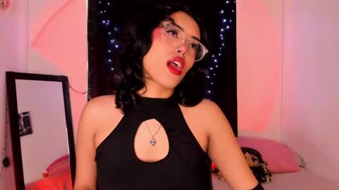 Willow                      Hours 12pm to 630pm Colombian time FRIDAY AND SUNDAY FREE DAYS online show from February 2025 05:38:02 PM