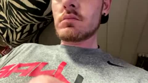 Snapshot of pokes918boy_bbw_hunter chatting on March 2026 09:07:02 PM pokes918boy_bbw_hunter online show from March 2026 09:07:02 PM