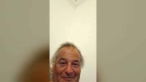 Snapshot of polegatepaul chatting on August 2026 01:18:01 AM Paul Polegate online show from August 2026 01:18:01 AM