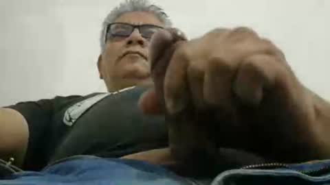 poli online show from November 2025 06:10:02 PM