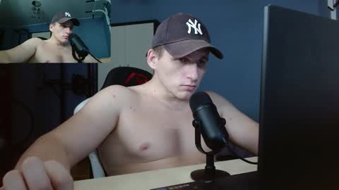 Poliglotjoe2 online show from January 2026 01:07:02 AM