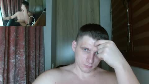 Poliglotjoe2 online show from April 2026 11:10:02 PM