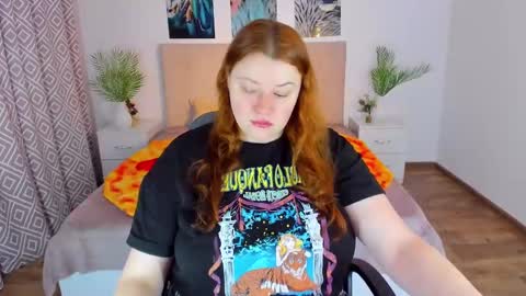 Polina online show from January 2025 07:54:01 AM