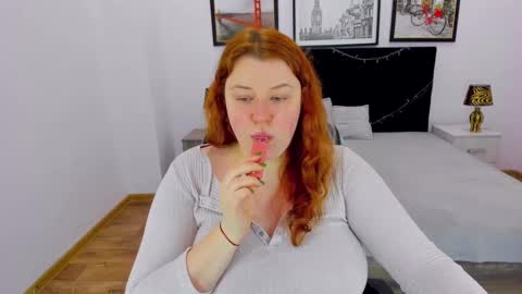 Polina online show from January 2025 11:24:01 AM