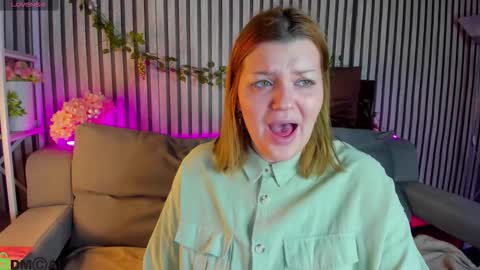 Polly online show from February 2026 01:35:02 AM