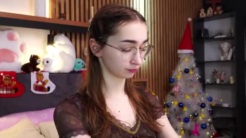 Polly online show from December 2025 08:11:01 AM