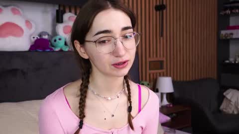 Polly online show from February 2026 07:45:02 AM