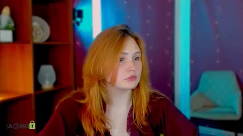 polly_cute1 online show from February 2026 01:21:01 PM