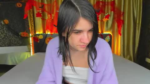 Polly online show from November 2025 07:09:01 AM