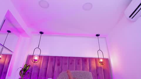 POLLY online show from March 2026 11:02:01 AM