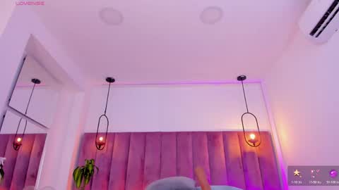 Snapshot of pollybabe_ chatting on June 2026 10:48:02 AM POLLY online show from June 2026 10:48:02 AM