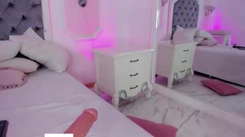 Carolina online show from February 2025 01:36:01 AM