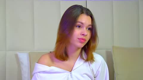 Polly online show from March 2025 09:55:01 AM