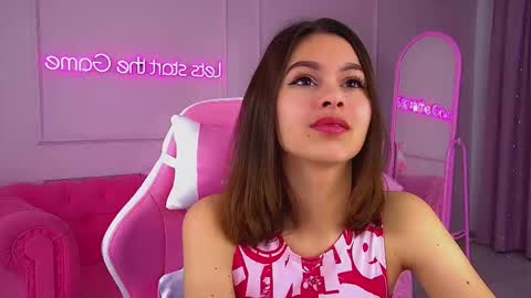 Polly online show from October 2025 06:22:02 AM