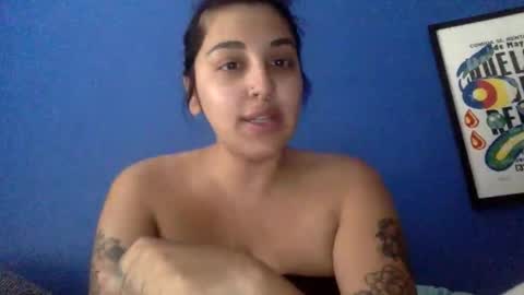 polymamii online show from February 2026 09:00:02 PM