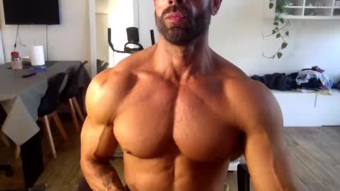 popopo0 online show from December 2025 10:35:01 AM