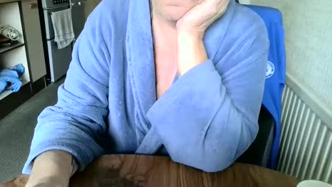 Snapshot of poshman65 chatting on December 2024 10:18:01 AM poshman65 online show from December 2024 10:18:01 AM