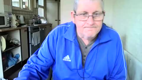 Snapshot of poshman65 chatting on December 2024 03:11:01 PM poshman65 online show from December 2024 03:11:01 PM