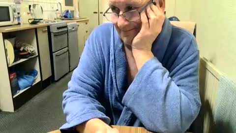 Snapshot of poshman65 chatting on December 2024 11:02:01 PM poshman65 online show from December 2024 11:02:01 PM